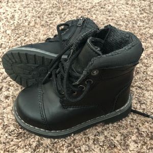 Black boots - size 6